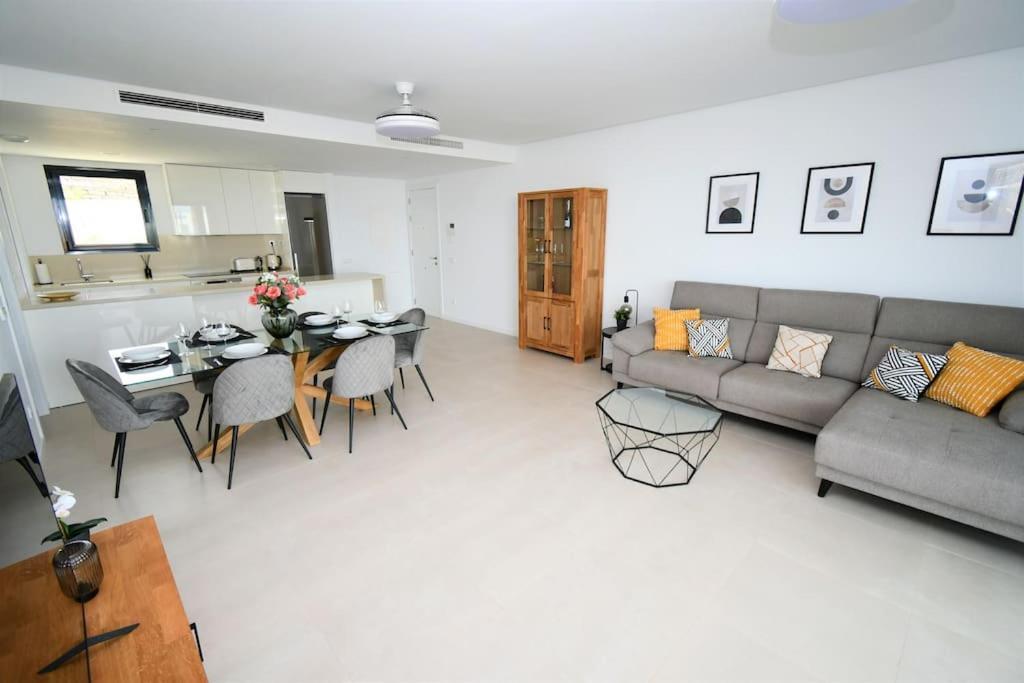 Апартаменти Casa Kerr - Luxury Apt - Sleeps 9 - Los Boliches Малага Екстер'єр фото
